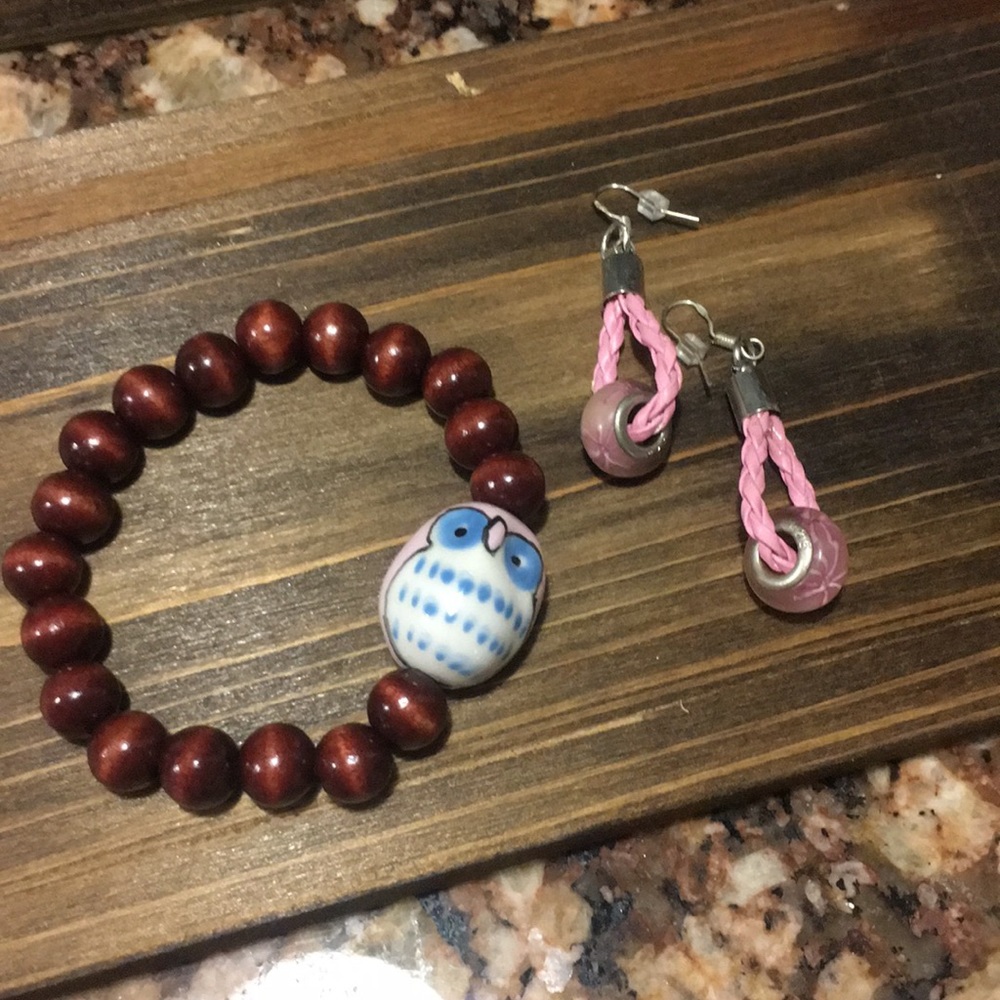 Owl beaded bracelet & Pink Earrings